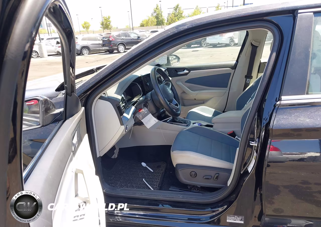 2025 Volkswagen Jetta 1.5T Se VIN:3VW7X7BU1SM068615 - 5