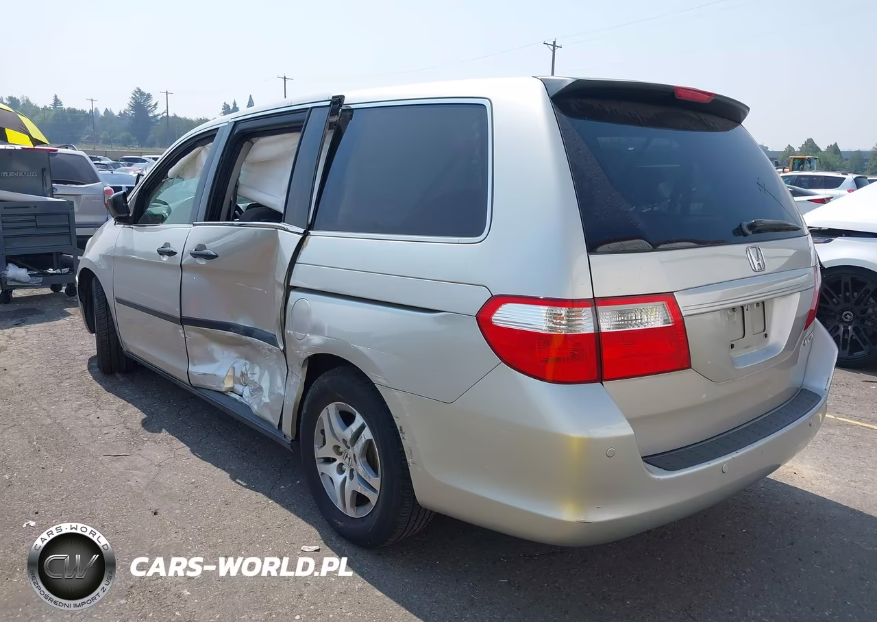2005 Honda Odyssey Lx VIN:5FNRL38265B031381 - 3