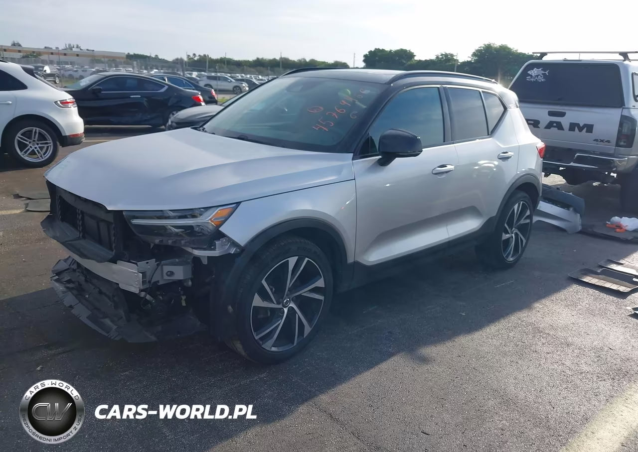 2019 Volvo Xc40 T5 R-Design VIN:YV4162UMXK2086627 - 2