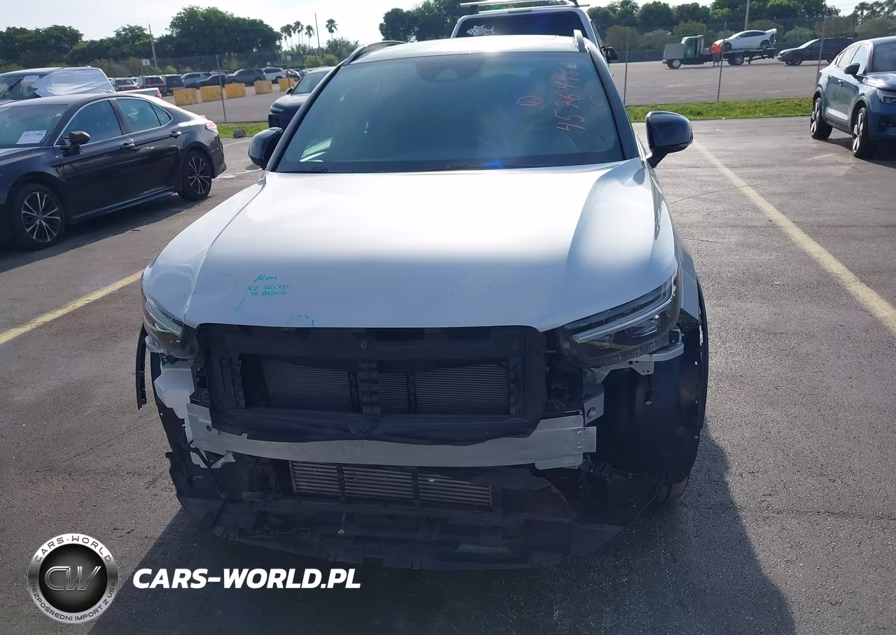 2019 Volvo Xc40 T5 R-Design VIN:YV4162UMXK2086627 - 6