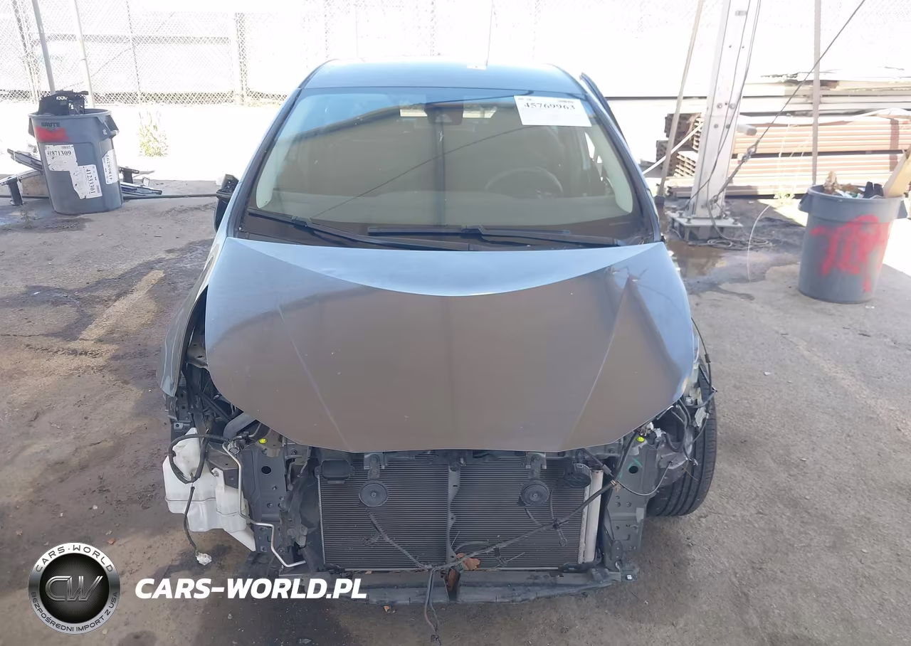 2019 Toyota Prius Le VIN:JTDKARFU9K3097088 - 13