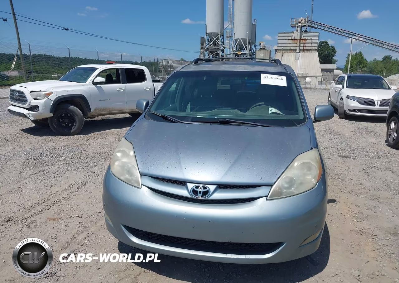 2010 Toyota Sienna Xle VIN:5TDYK4CC9AS320720 - 12