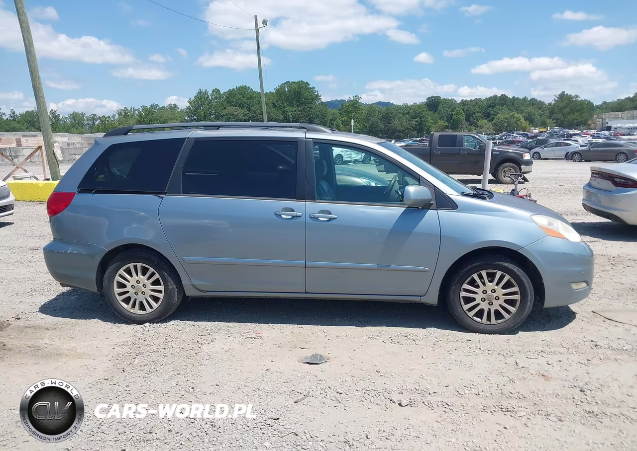 2010 Toyota Sienna Xle VIN:5TDYK4CC9AS320720 - 13