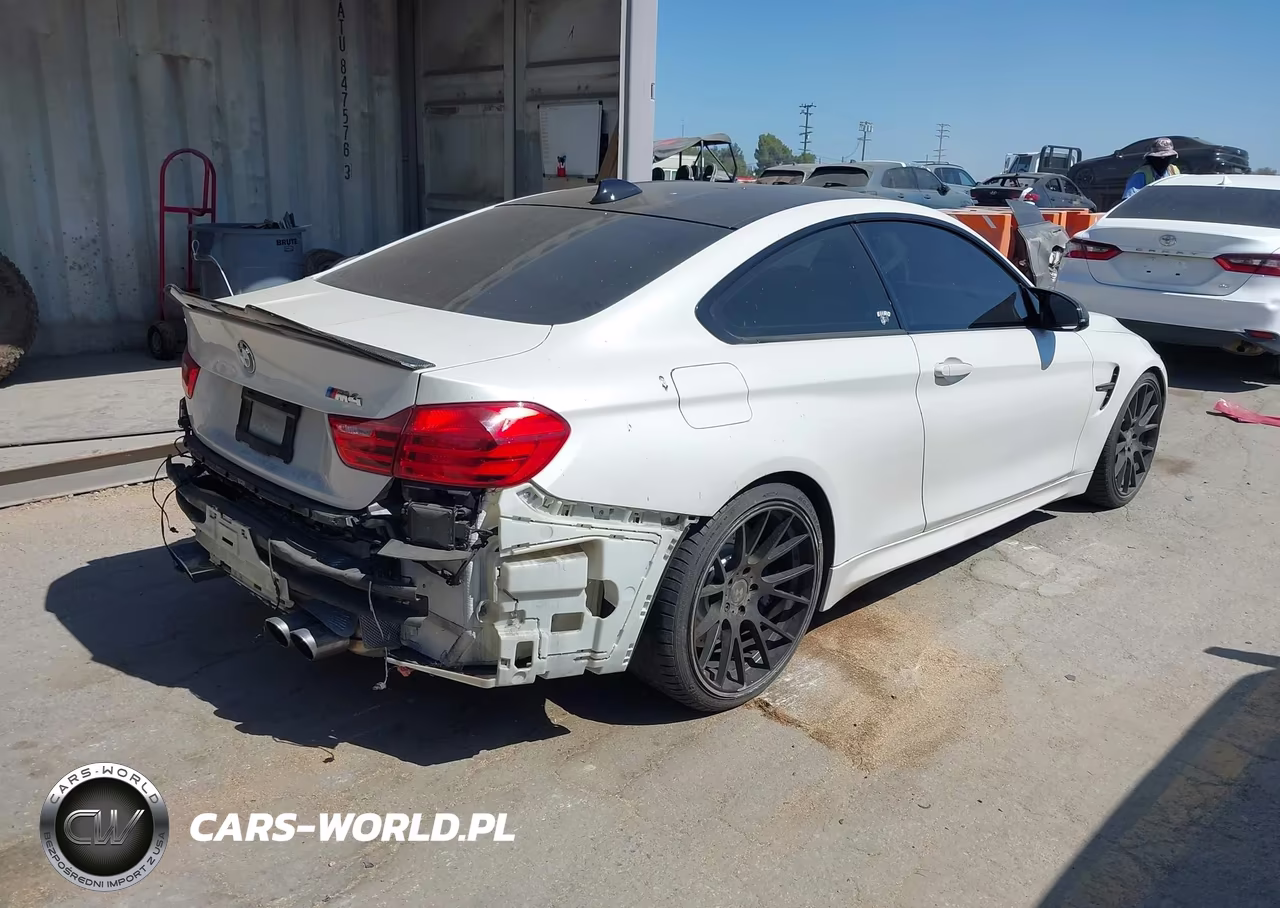 2016 BMW M4 VIN:WBS3R9C59GK336848 - 4