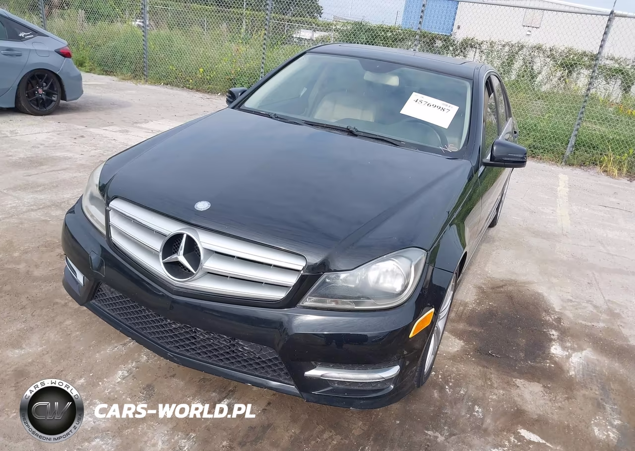 2013 Mercedes-Benz C 250 Sport VIN:WDDGF4HB1DR256763 - 6