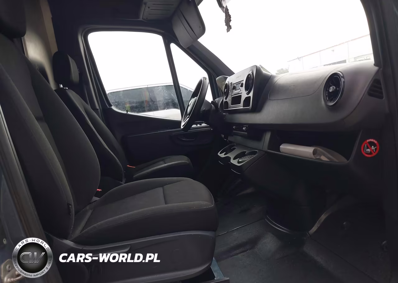 2019 Mercedes-Benz Sprinter 2500 High Roof V6 VIN:WD4PF0CD4KT004460 - 5