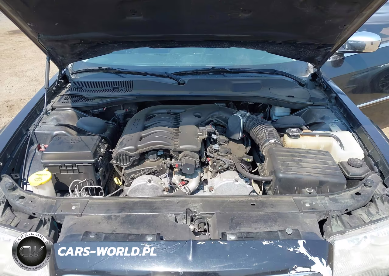 2010 Chrysler 300 Touring VIN:2C3CA5CV1AH328172 - 10