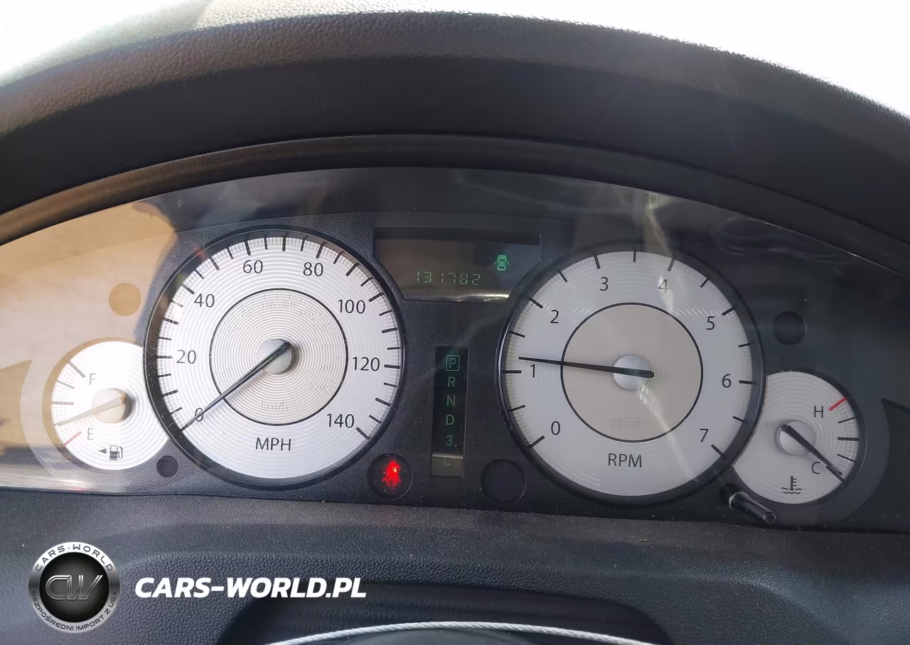 2010 Chrysler 300 Touring VIN:2C3CA5CV1AH328172 - 7