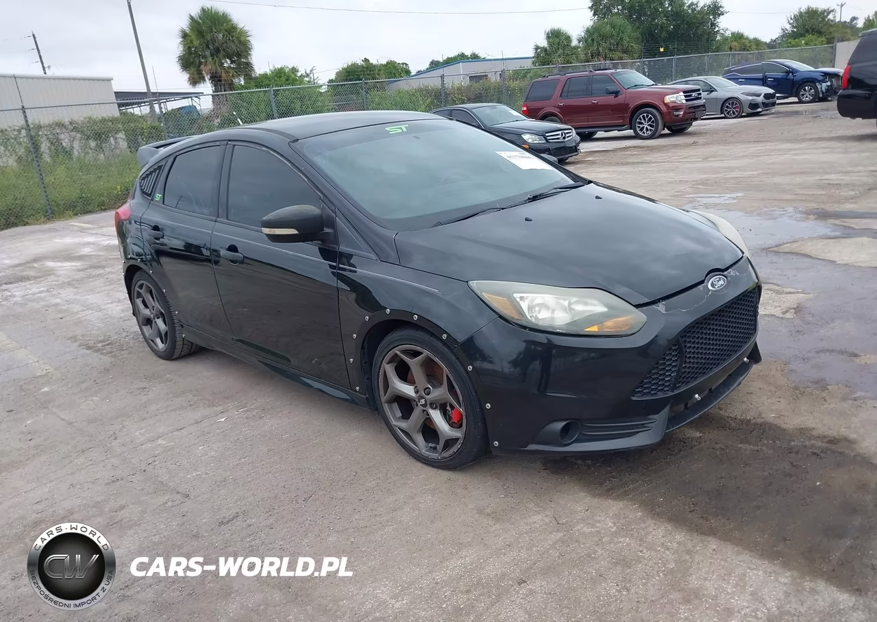 2014 Ford Focus St – zdjęcie 1 z 16