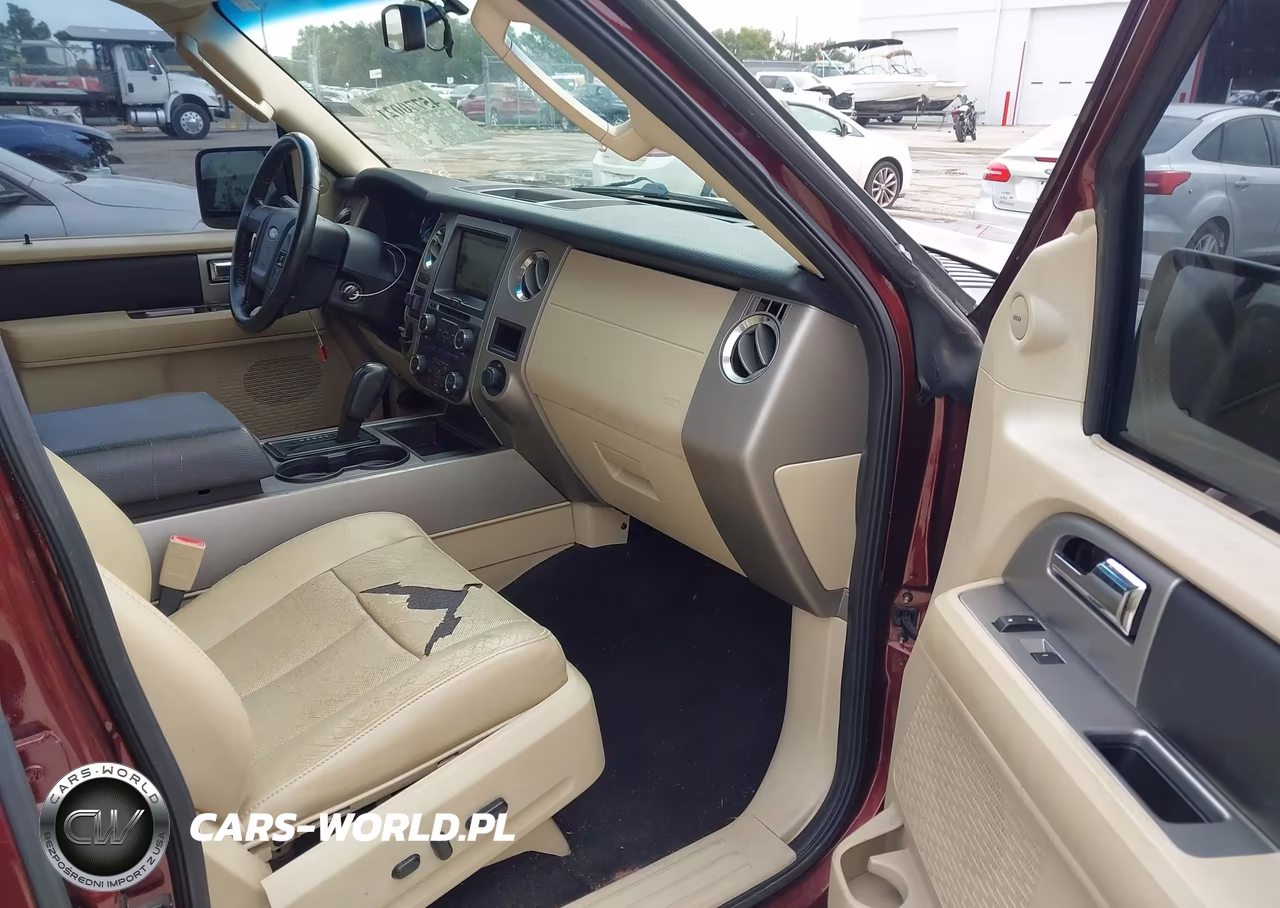 2015 Ford Expedition Xlt VIN:1FMJU1HT7FEF23228 - 5