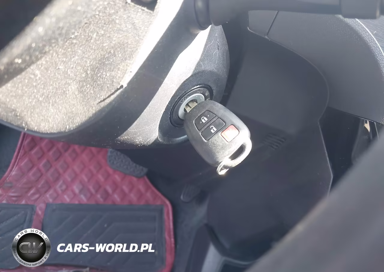 2015 Toyota Prius C Two VIN:JTDKDTB35F1111166 - 11