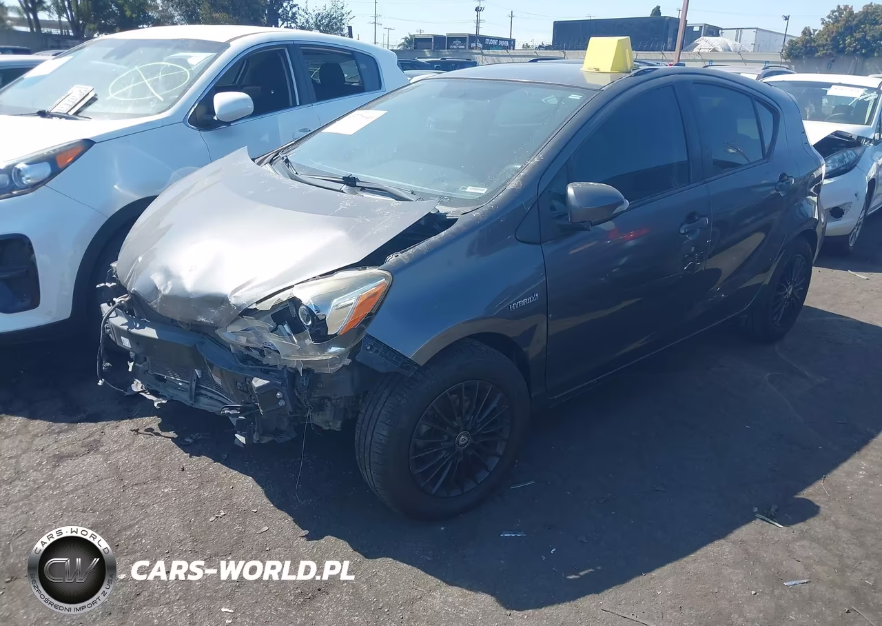 2015 Toyota Prius C Two VIN:JTDKDTB35F1111166 - 2