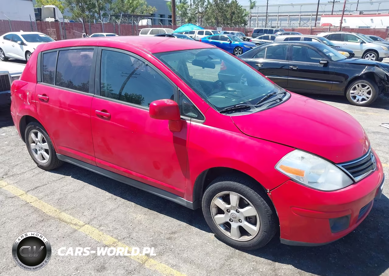 2012 Nissan Versa 1.8 S – zdjęcie 1 z 12