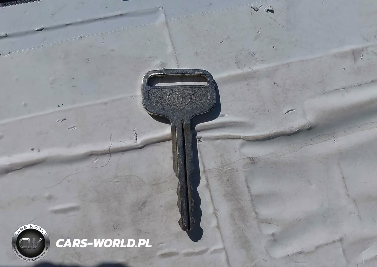 1998 Toyota Tacoma VIN:4TAVL52N4WZ007844 - 11
