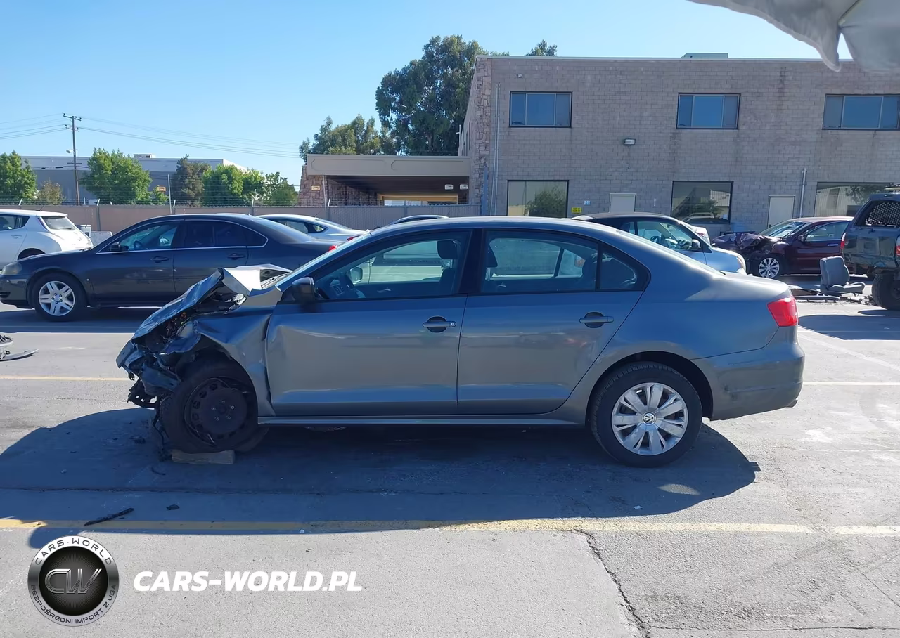2011 Volkswagen Jetta 2.0L S VIN:3VW2K7AJ1BM382846 - 15