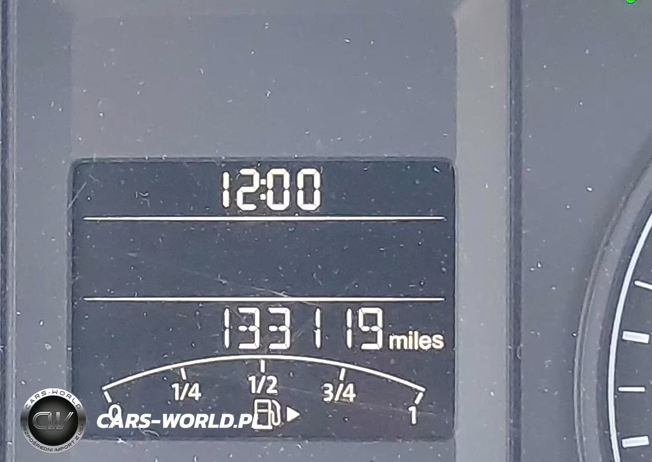 2011 Volkswagen Jetta 2.0L S VIN:3VW2K7AJ1BM382846 - 16