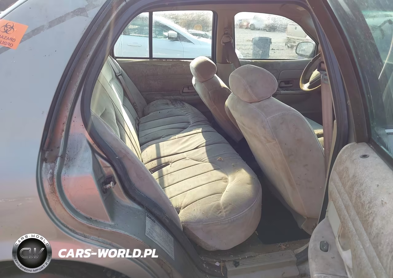 2006 Ford Crown Victoria Lx-Lx Sport VIN:2FAFP74V56X105315 - 8