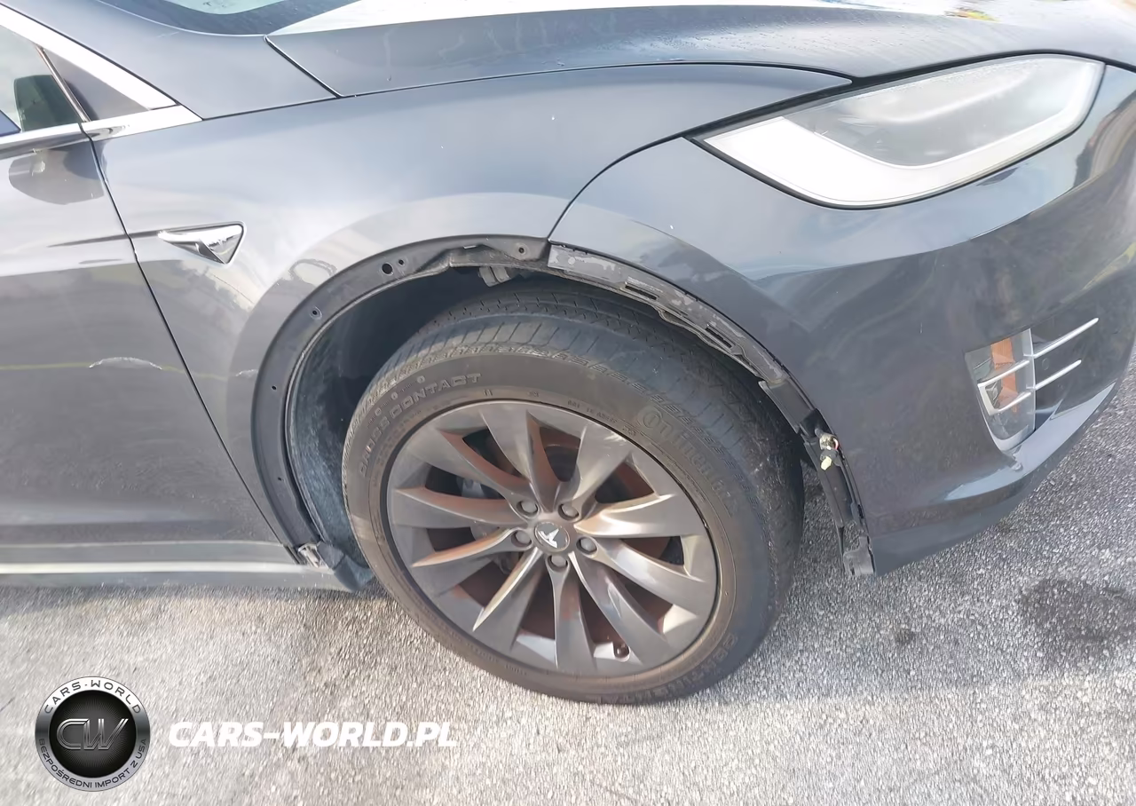 2018 Tesla Model X 100D-75D-P100D VIN:5YJXCDE26JF119665 - 22