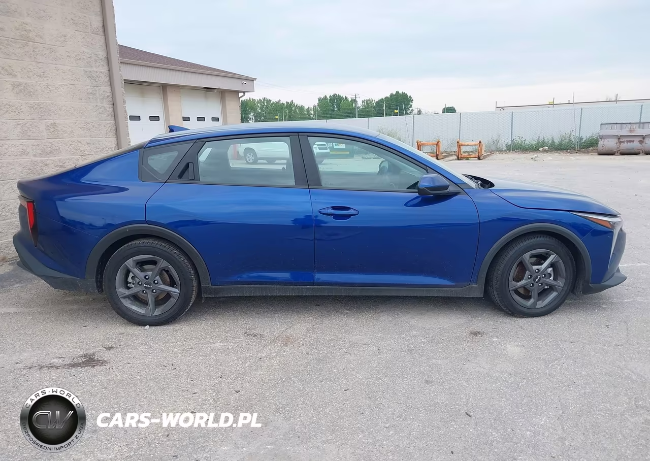 2025 Kia K4 Lxs VIN:3KPFT4DE1SE014322 - 13