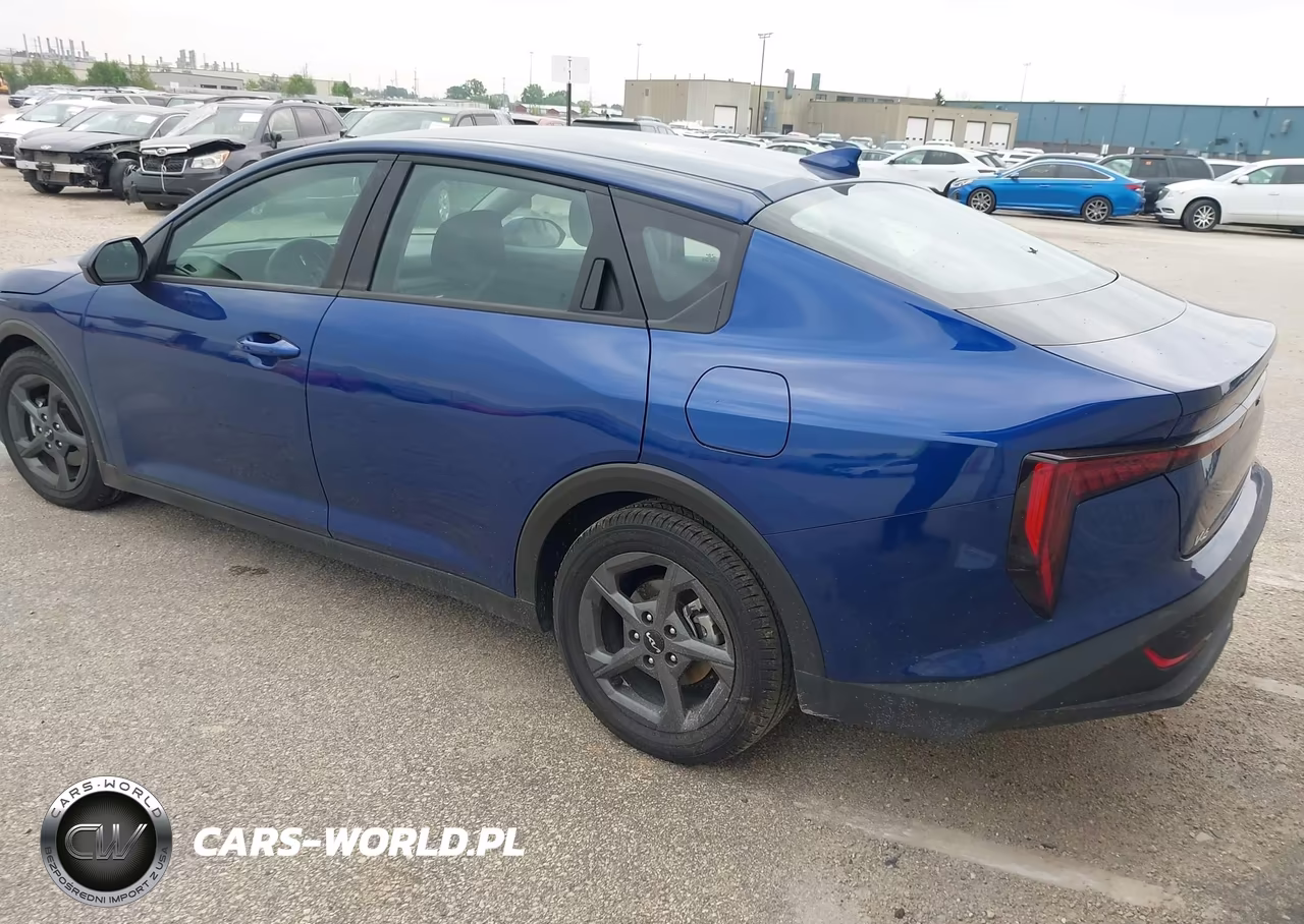 2025 Kia K4 Lxs VIN:3KPFT4DE1SE014322 - 3