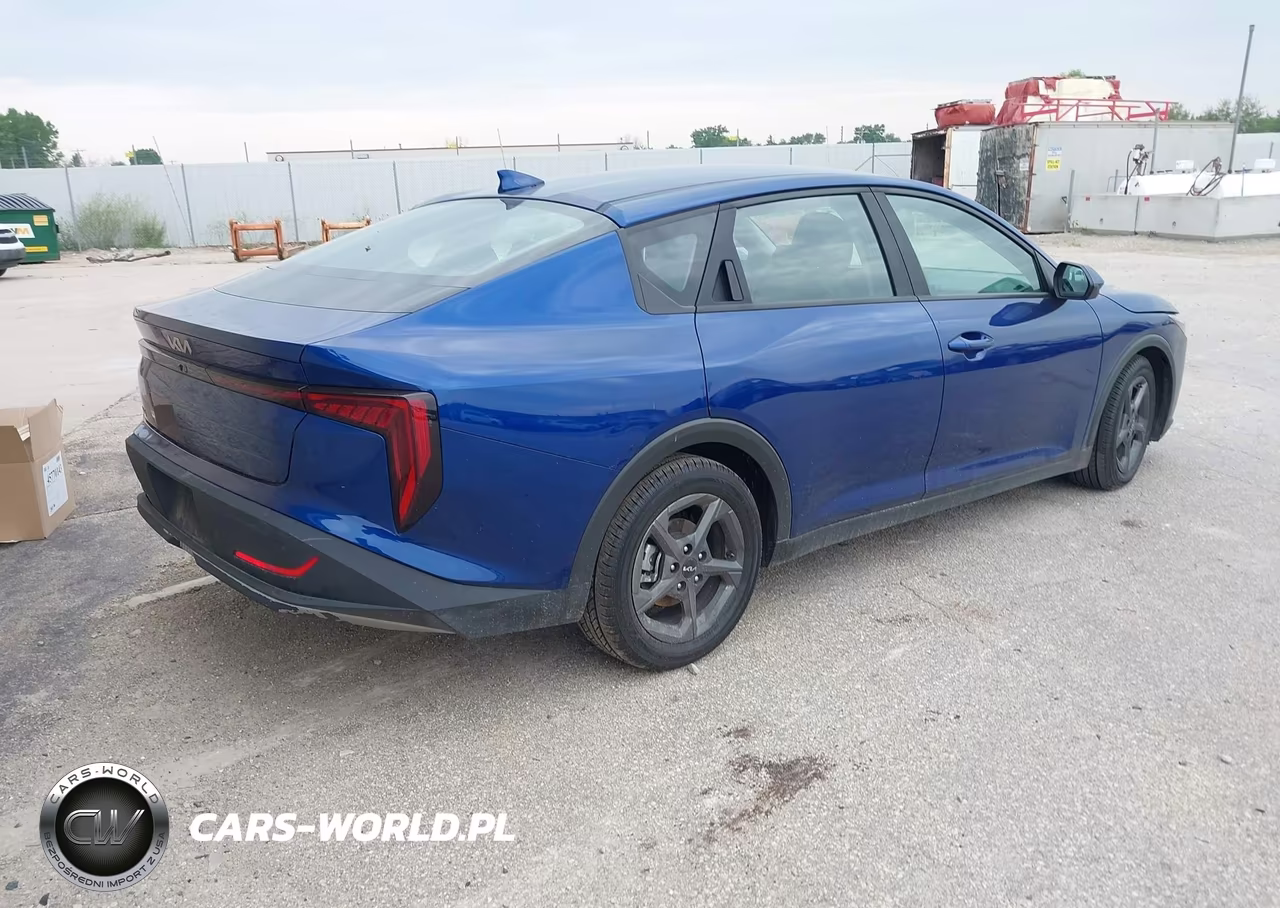 2025 Kia K4 Lxs VIN:3KPFT4DE1SE014322 - 4