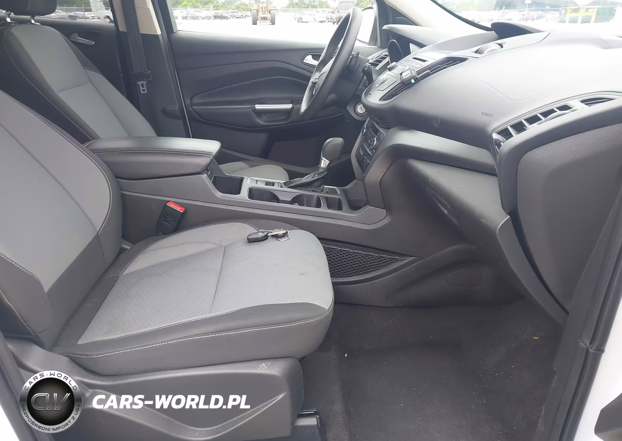 2017 FORD ESCAPE SE VIN:1FMCU9GD1HUC93888 - 5