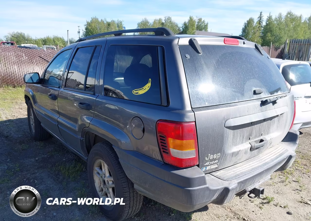 2004 Jeep Grand Cherokee Laredo VIN:1J8GW48SX4C202853 - 3