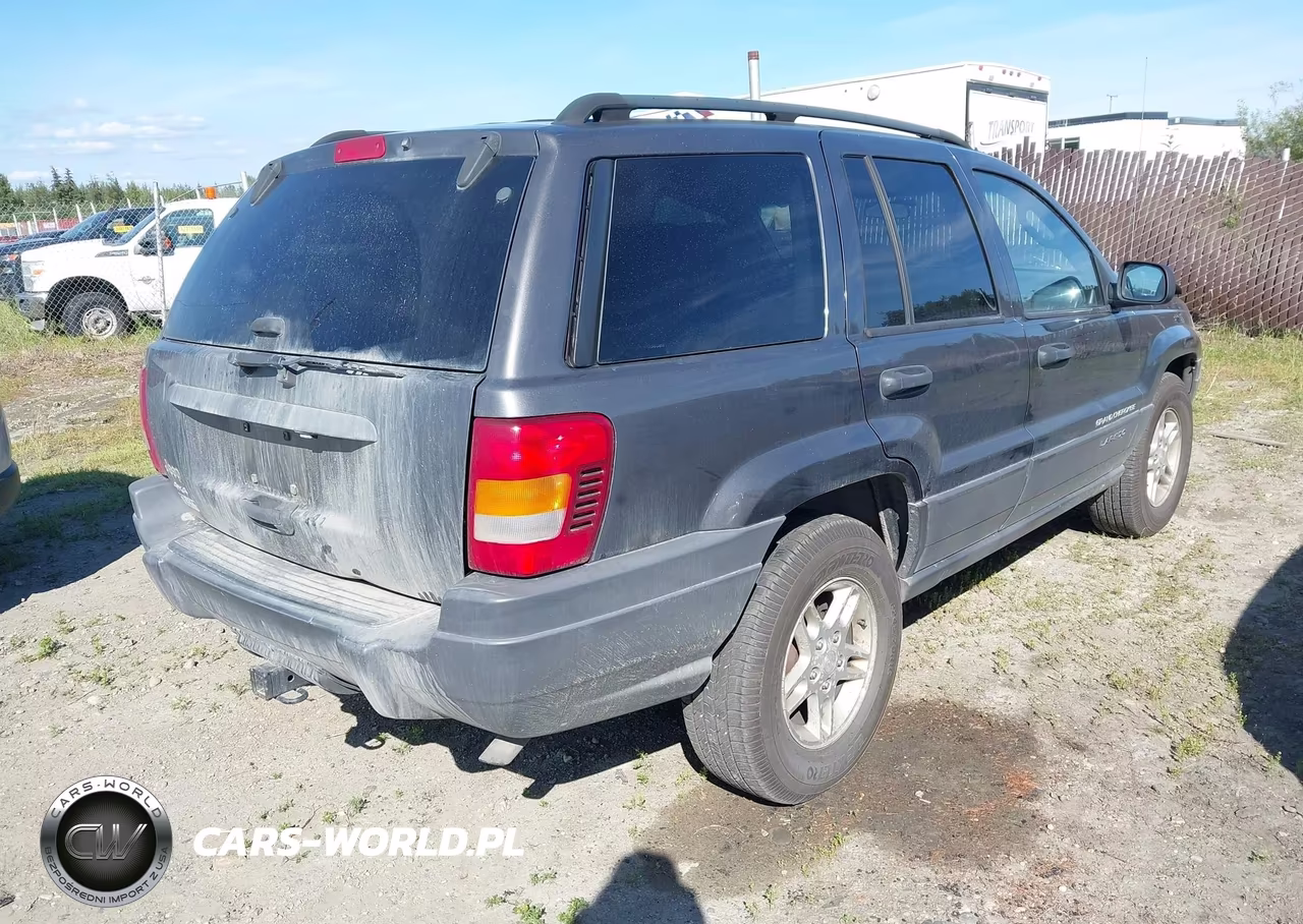2004 Jeep Grand Cherokee Laredo VIN:1J8GW48SX4C202853 - 4