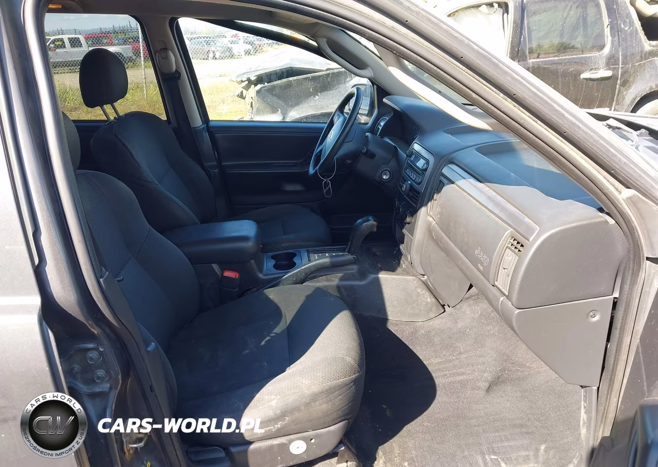 2004 Jeep Grand Cherokee Laredo VIN:1J8GW48SX4C202853 - 5