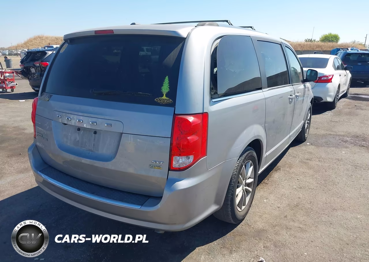 2019 Dodge Grand Caravan Sxt VIN:2C4RDGCG1KR718498 - 4