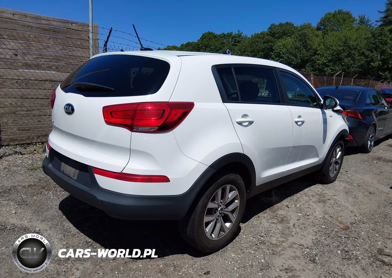 2015 Kia Sportage Lx VIN:KNDPBCAC8F7772409 - 4