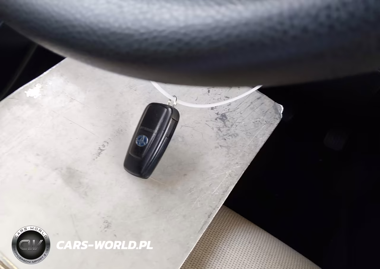 2022 Toyota Corolla Hybrid Le VIN:JTDEAMDE1NJ049967 - 11