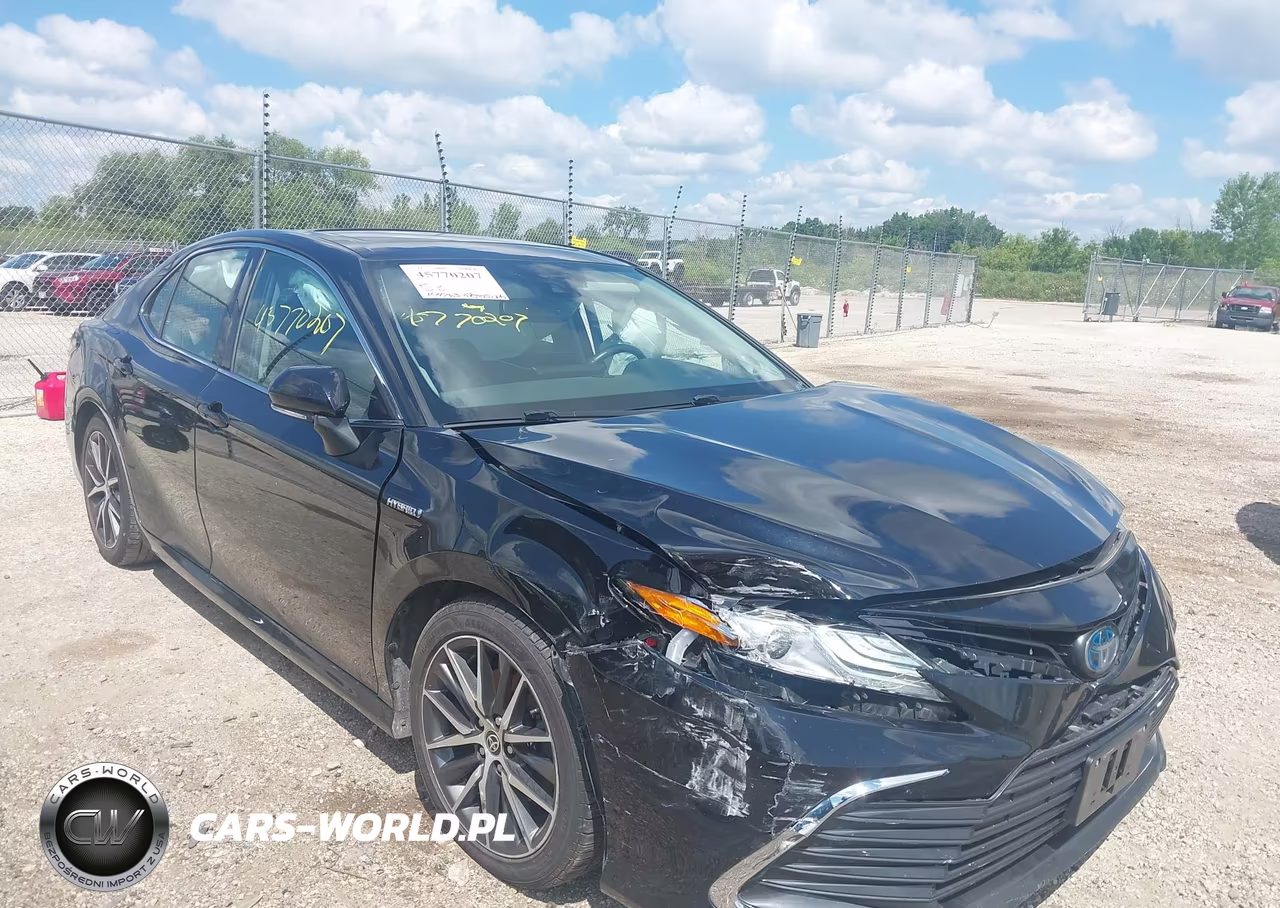 2021 Toyota Camry Xle Hybrid – zdjęcie 1 z 16