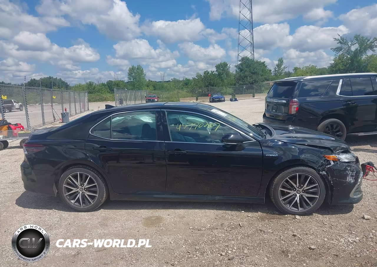 2021 Toyota Camry Xle Hybrid VIN:4T1F31AK4MU567510 - 13