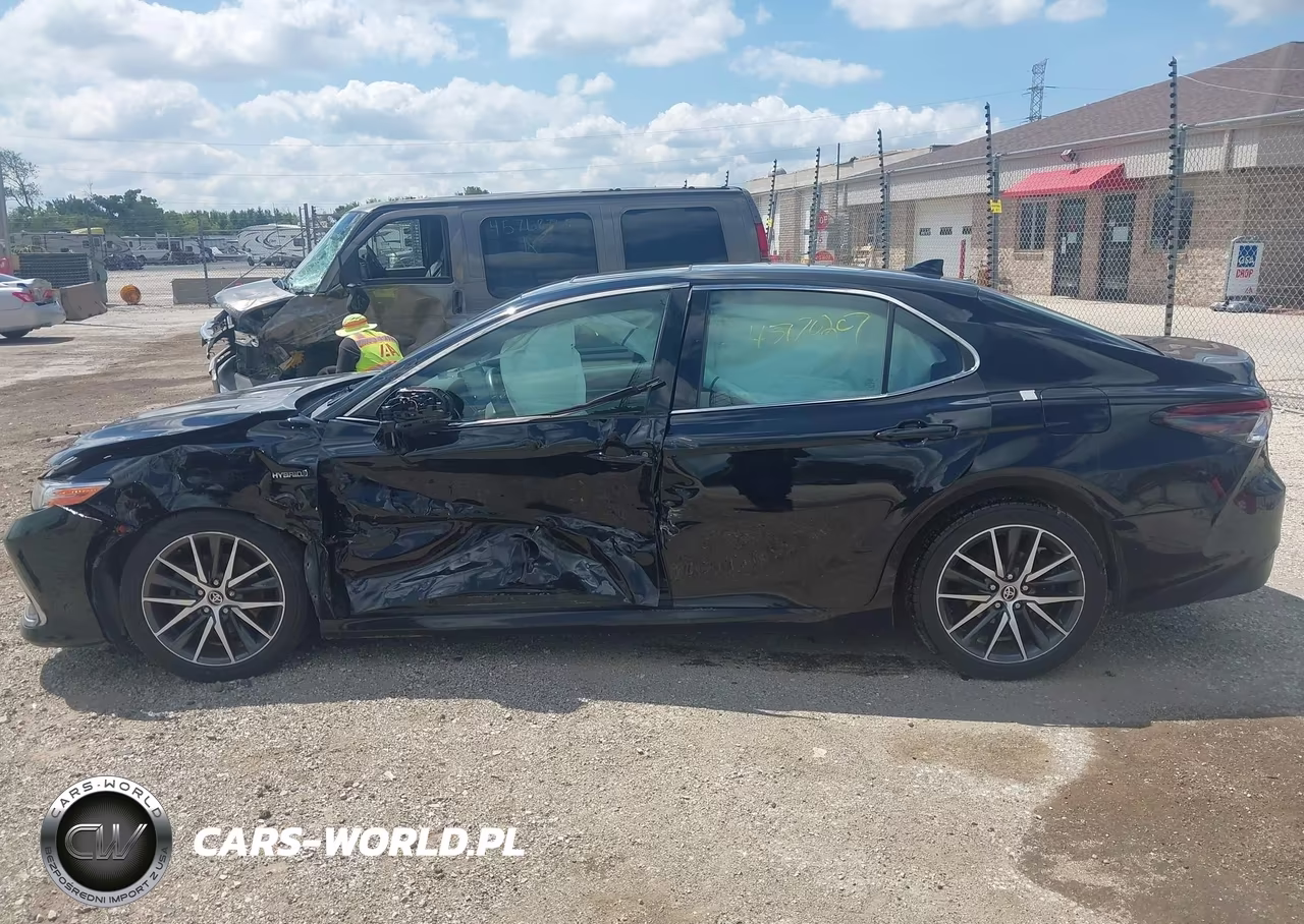 2021 Toyota Camry Xle Hybrid VIN:4T1F31AK4MU567510 - 14