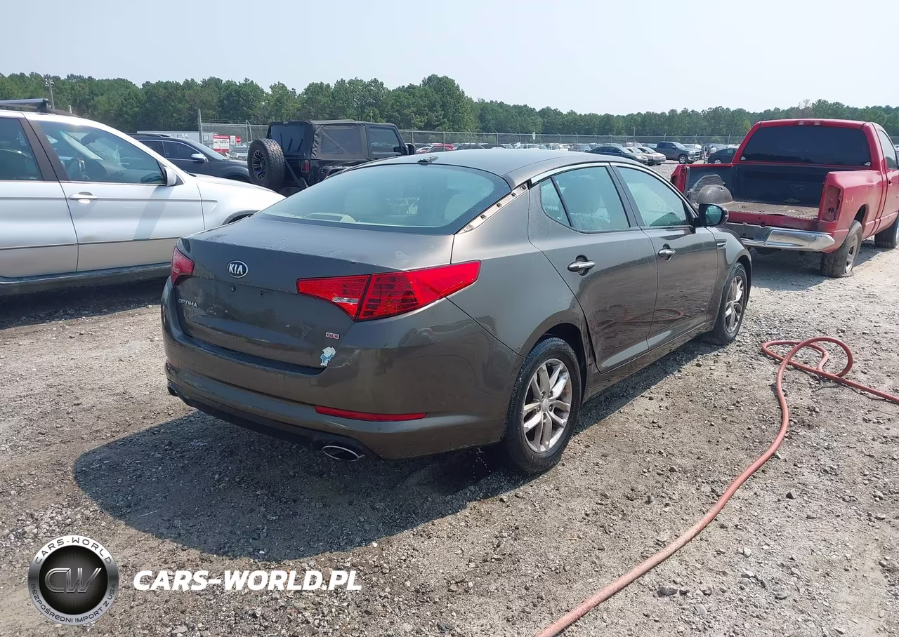 2013 Kia Optima Lx VIN:5XXGM4A70DG134436 - 4