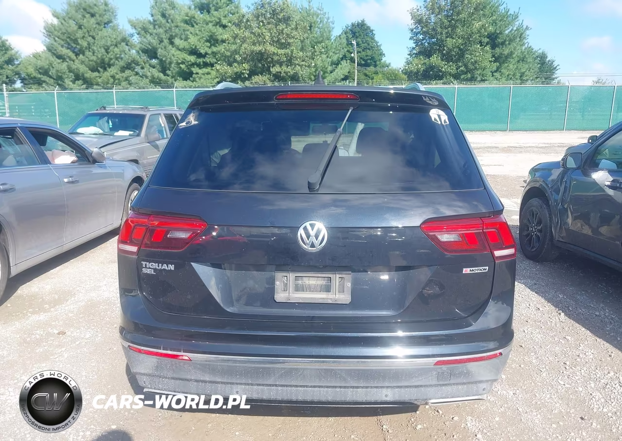 2019 Volkswagen Tiguan 2.0T Se-2.0T Sel-2.0T Sel R-Line-2.0T Sel R-Line Black VIN:3VV2B7AX1KM086833 - 17