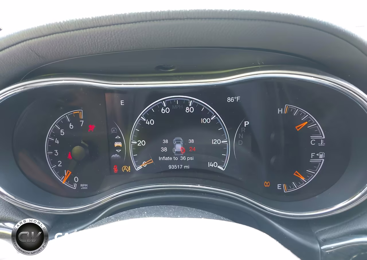 2019 Jeep Grand Cherokee Overland 4X4 VIN:1C4RJFCG9KC727767 - 7