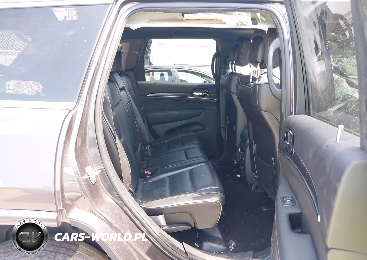 2019 Jeep Grand Cherokee Overland 4X4 VIN:1C4RJFCG9KC727767 - 8