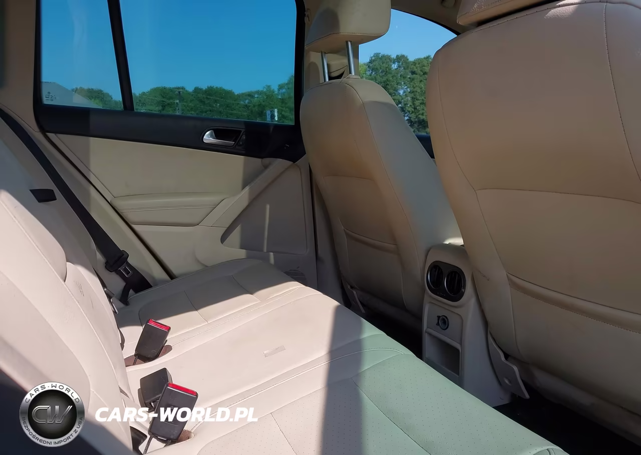 2013 Volkswagen Tiguan Se VIN:WVGAV3AX0DW587544 - 8