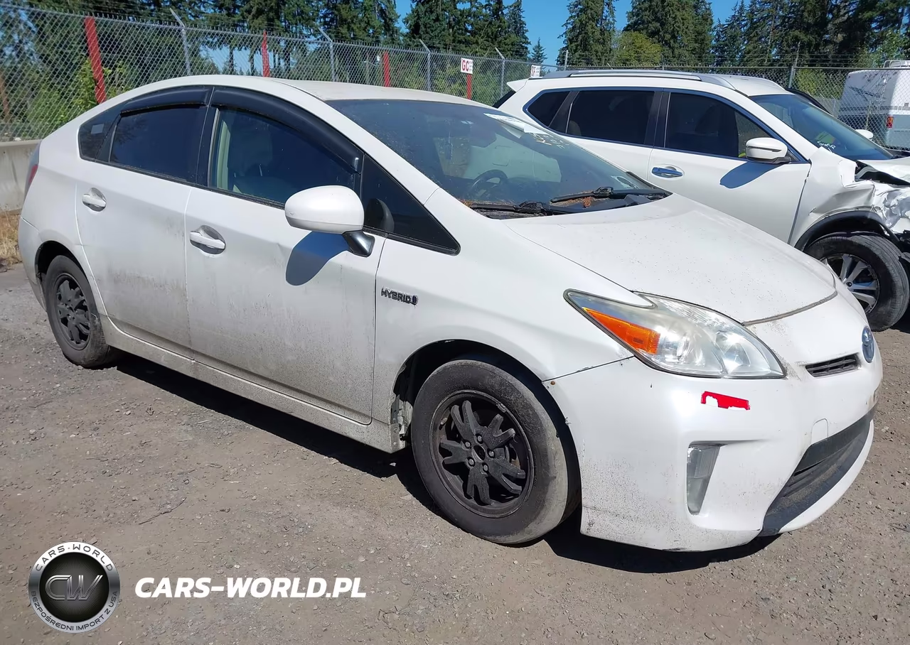 2014 Toyota Prius Three – zdjęcie 1 z 16