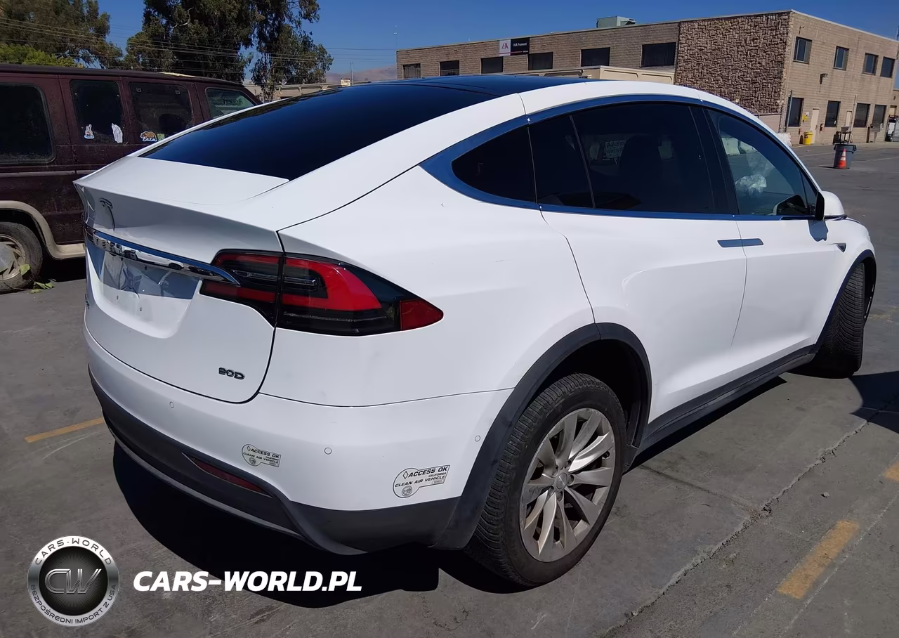 2016 Tesla Model X 60D-70D-75D-90D-P100D VIN:5YJXCBE21GF002119 - 4