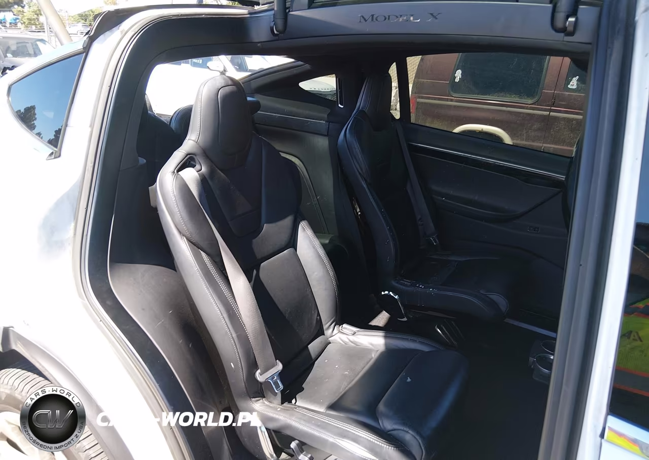 2016 Tesla Model X 60D-70D-75D-90D-P100D VIN:5YJXCBE21GF002119 - 8