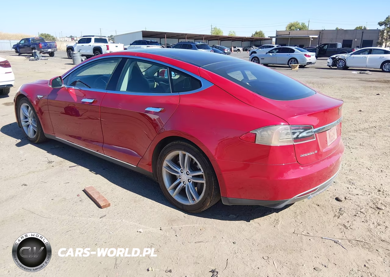 2013 Tesla Model S VIN:5YJSA1CGXDFP23074 - 3