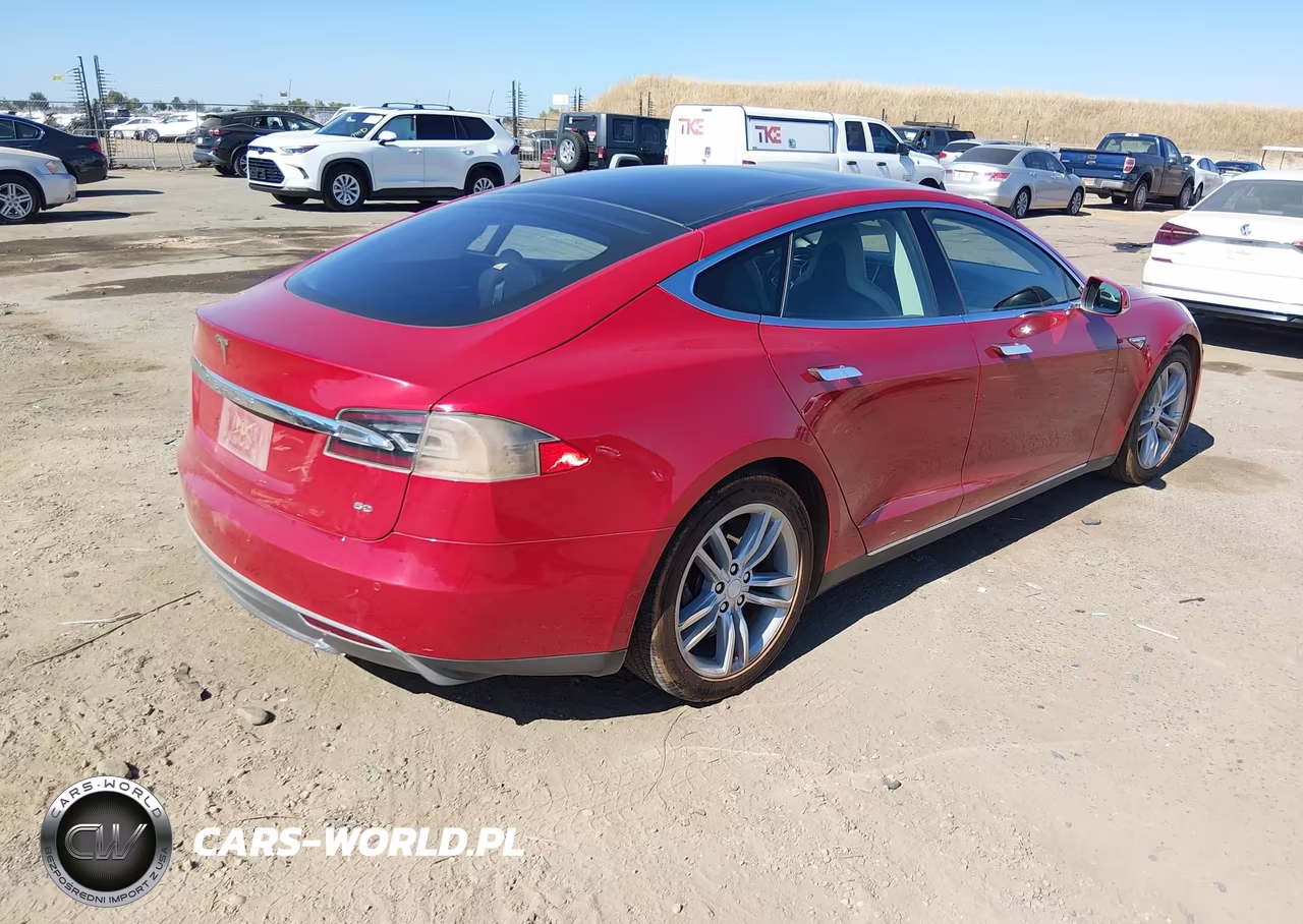 2013 Tesla Model S VIN:5YJSA1CGXDFP23074 - 4