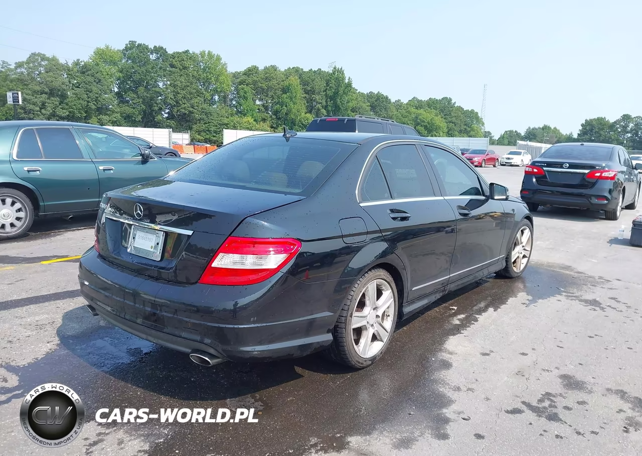 2011 Mercedes-Benz C 300 Luxury-Sport VIN:WDDGF5EB1BR170456 - 4