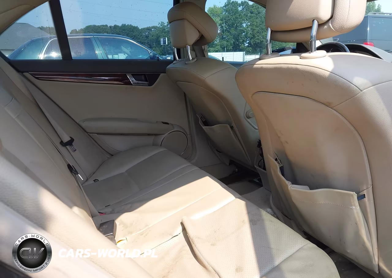 2011 Mercedes-Benz C 300 Luxury-Sport VIN:WDDGF5EB1BR170456 - 8