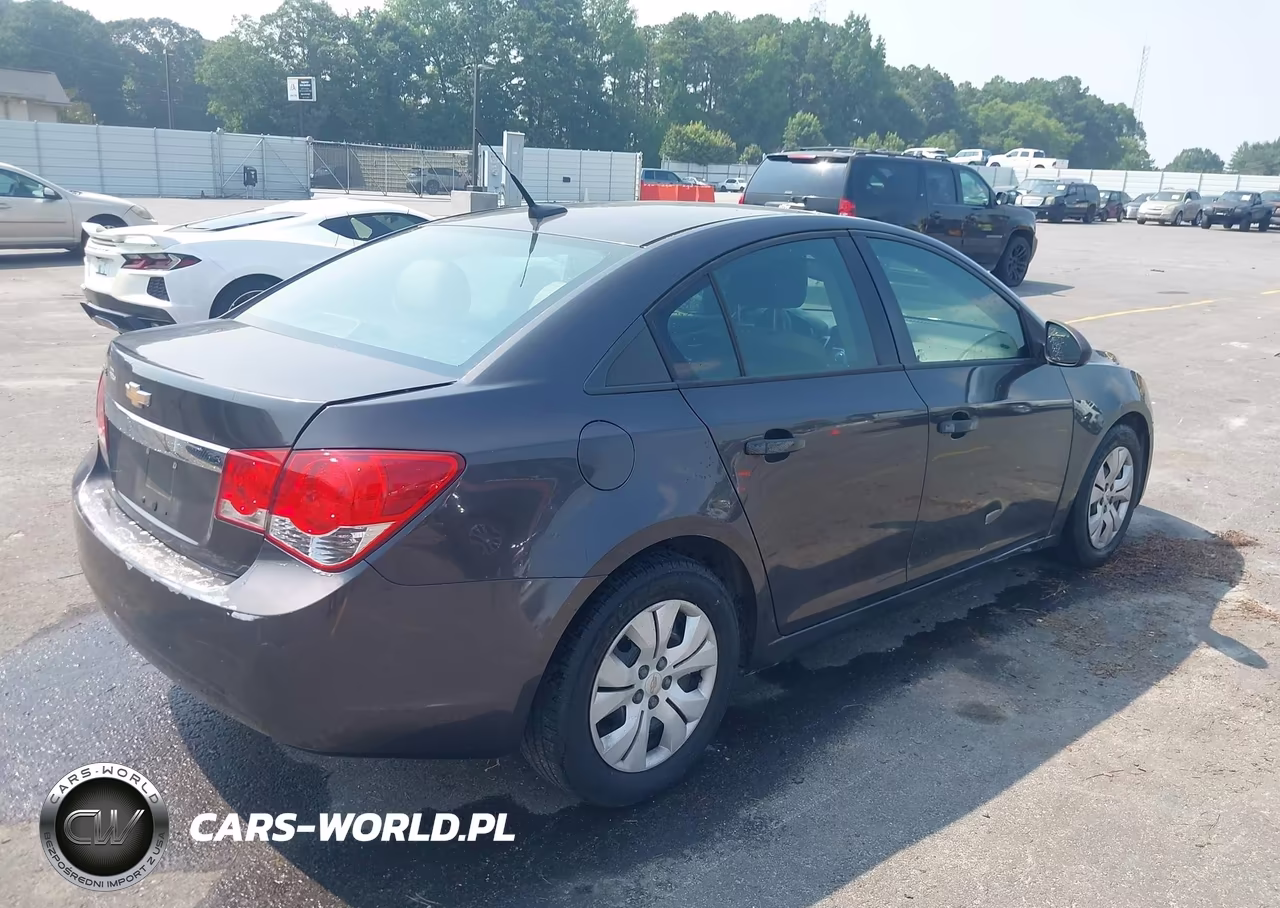 2014 Chevrolet Cruze Ls Auto VIN:1G1PA5SH2E7160352 - 4