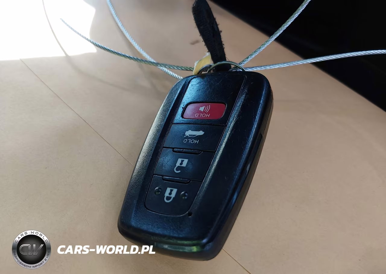 2020 Toyota Corolla Le VIN:5YFHPRAE6LP018820 - 11