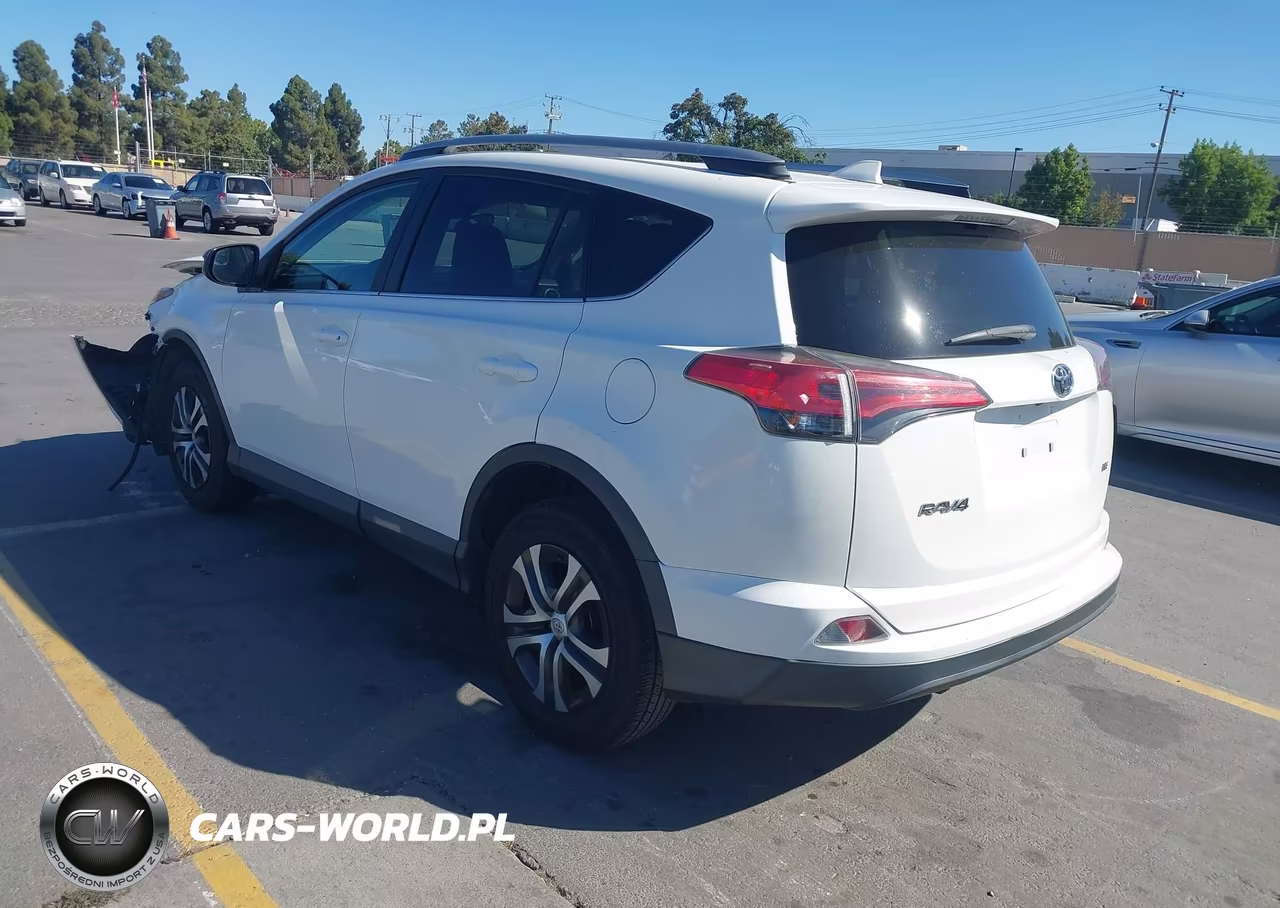 2017 Toyota Rav4 Le VIN:2T3ZFREV8HW369260 - 3
